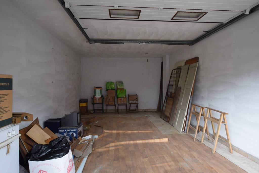 Garage in vendita a Mondovì via Divisione Cuneense