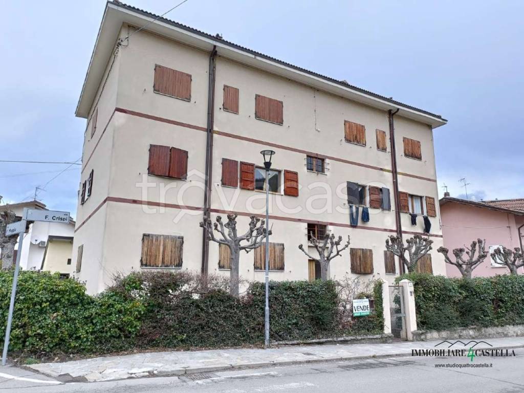 Appartamento in vendita a Carpineti via Crispi 78