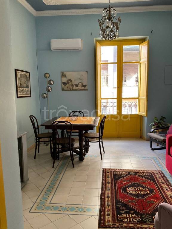 Appartamento in in vendita da privato a Palermo via Vito la Mantia