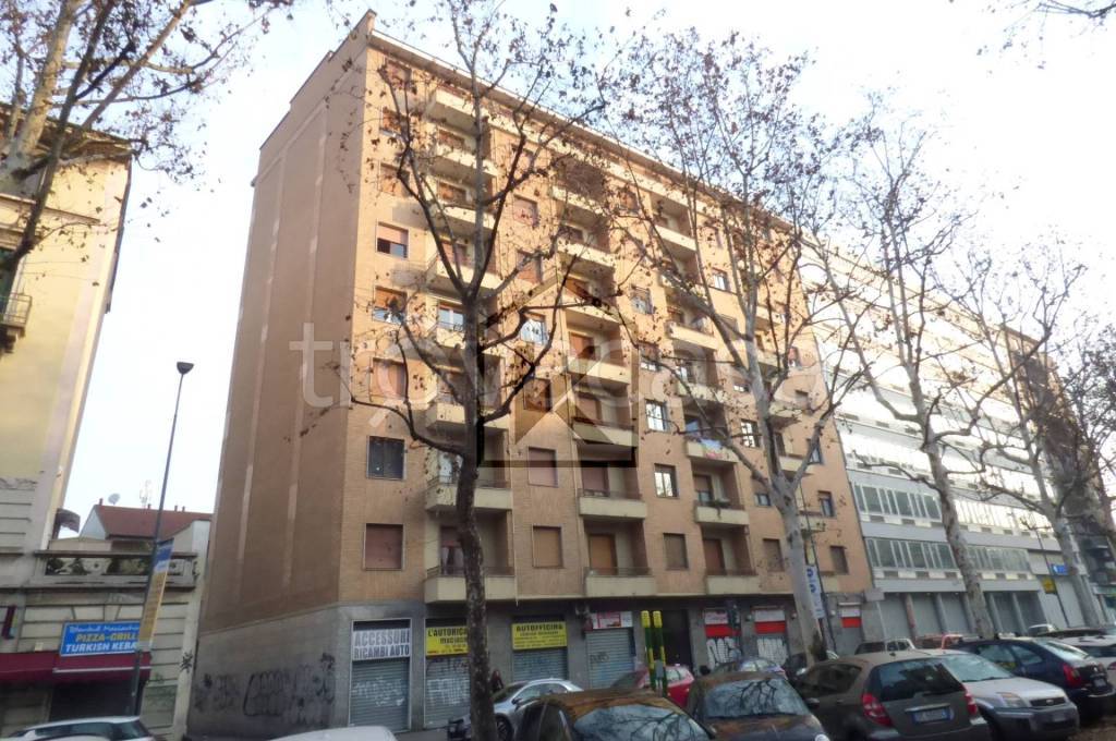 Appartamento in affitto a Milano viale Edoardo Jenner