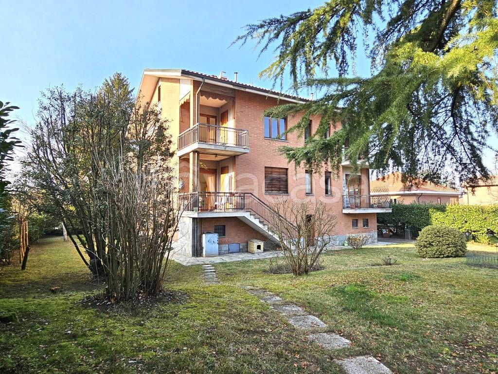 Villa Bifamiliare in vendita a Castiglione Torinese via San Giuseppe