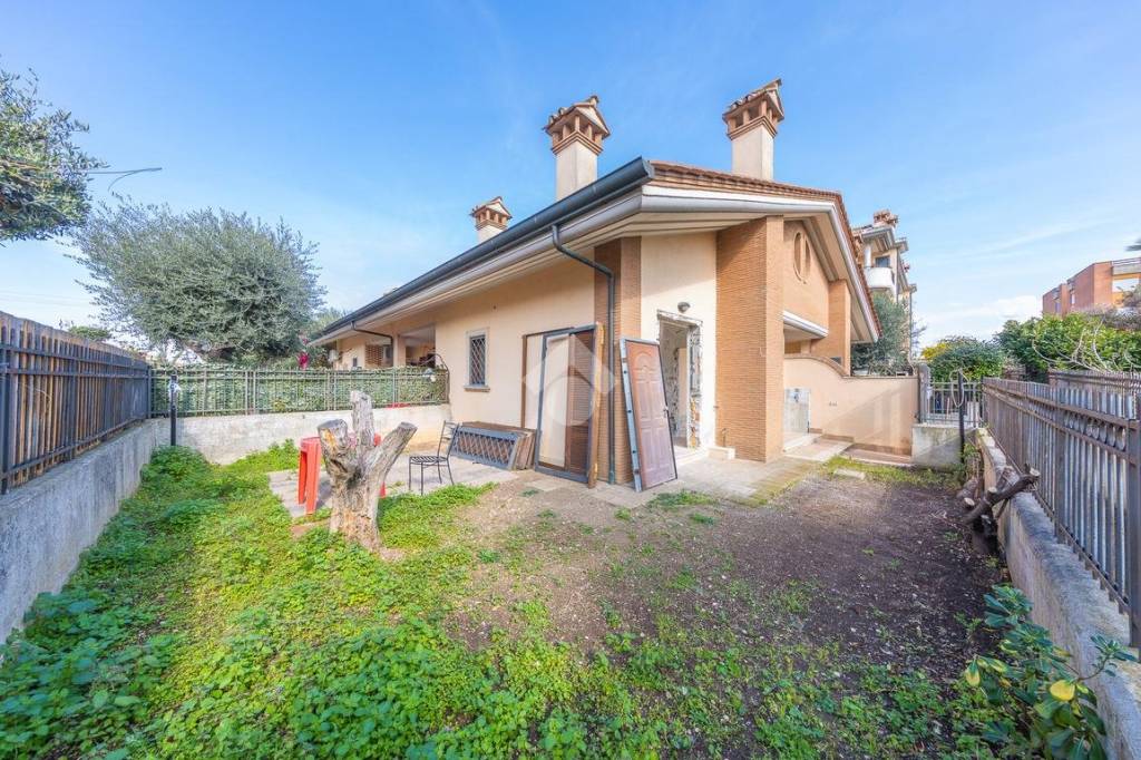 Villa a Schiera in vendita a Roma via Del Fosso Dell'osa 476 C, 476