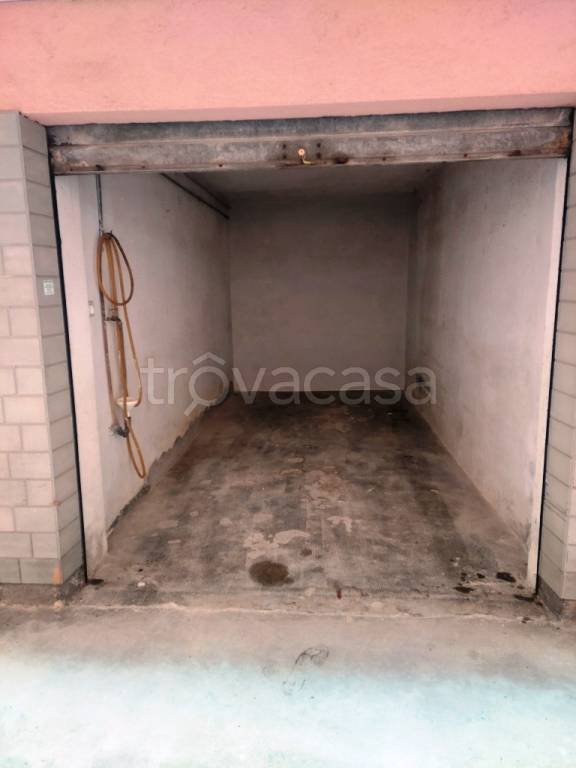 Garage in vendita a Borghetto Santo Spirito corso Europa, 39