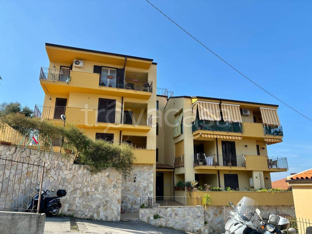 Appartamento in in vendita da privato a Cefalù via b 3, 6