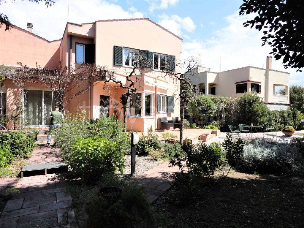 Villa a Schiera in vendita a Taranto via Alose, 22