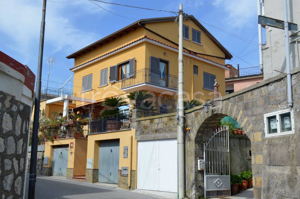 Villa Bifamiliare in in vendita da privato a Sant'Agnello via Colli di Fontanelle, 25