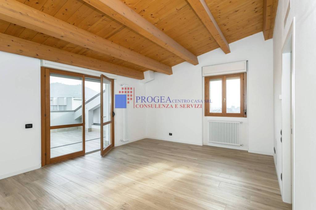 Appartamento in vendita ad Albano Sant'Alessandro via Camillo Benso di Cavour, 1f