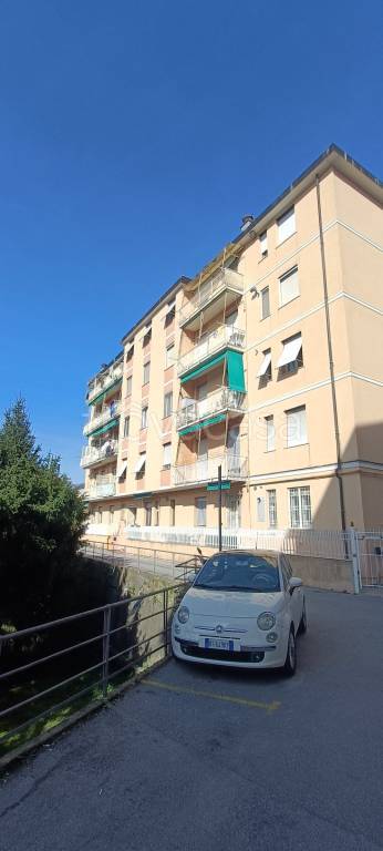 Appartamento in vendita a Genova salita Serra Riccò, 9