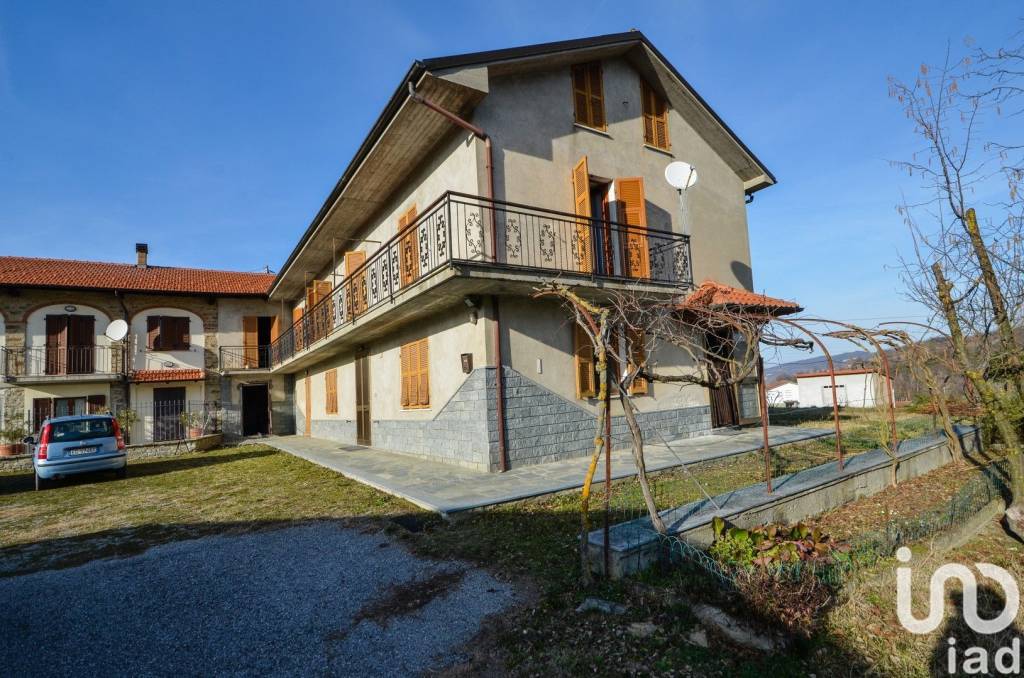 Villa in vendita a Prunetto località  Borgata Maccia