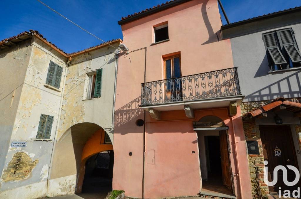 Casa Indipendente in vendita a Roccavignale frazione Strada