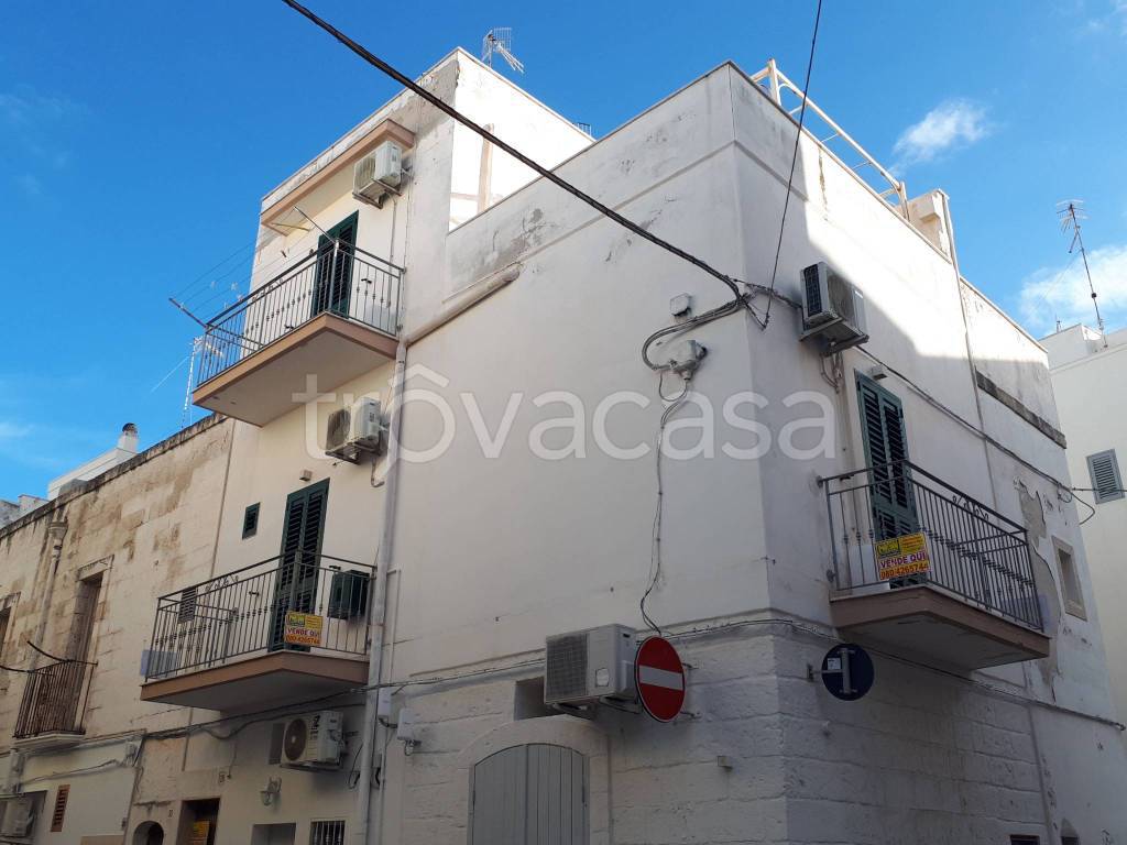 Casa Indipendente in vendita a Polignano a Mare via Atropo