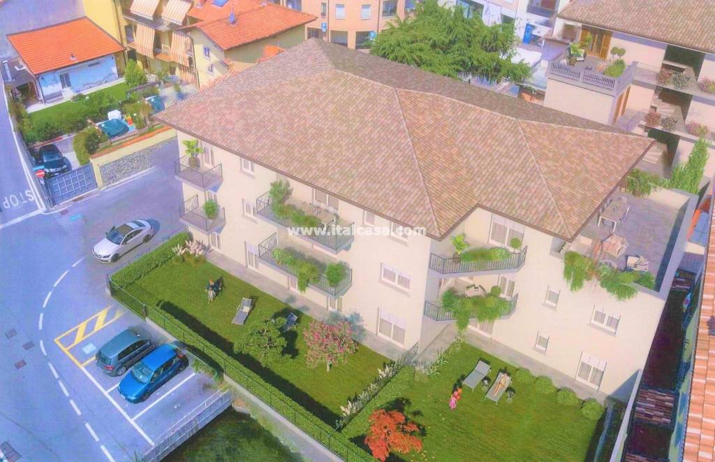 Villa in vendita ad Alzano Lombardo via roma