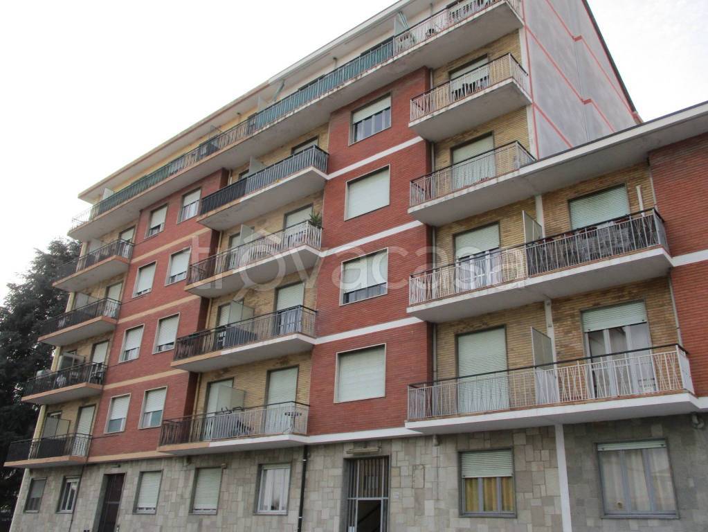 Appartamento in vendita a Moncalieri via Camillo Benso di Cavour, 22