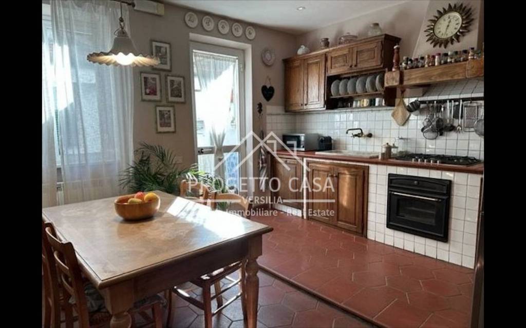 Villa a Schiera in vendita a Viareggio via Giacomo Matteotti