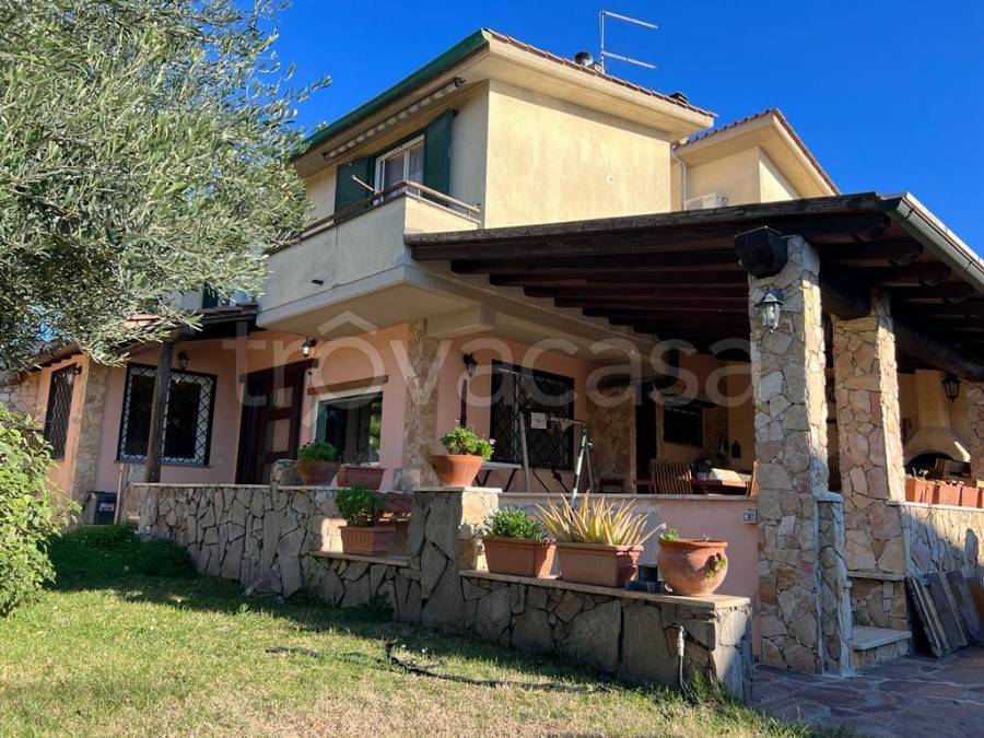 Villa Bifamiliare in vendita a Cerveteri via Antonio Vivaldi