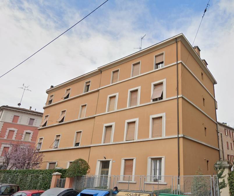 Appartamento in affitto a Bologna via Montenero, 2