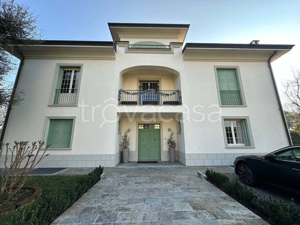 Villa in vendita a Modena strada Morane, 625/1