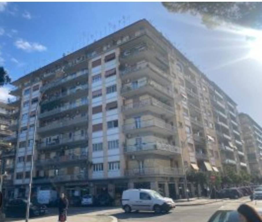 Appartamento in vendita a Roma via Monteforte Irpino