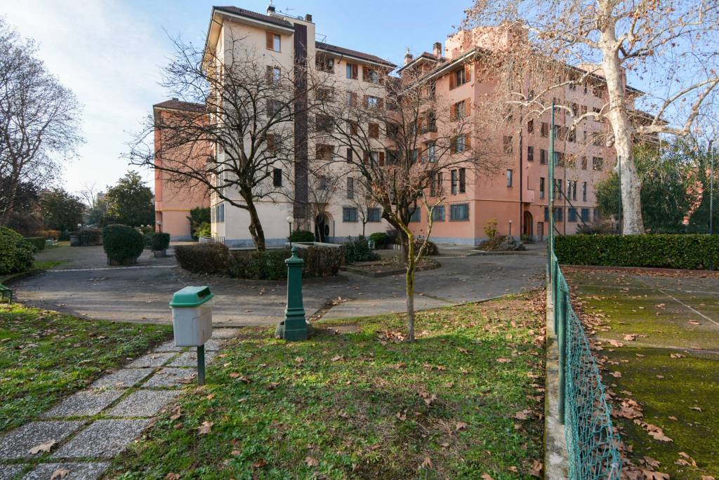 Appartamento in vendita a Segrate via Benvenuto Cellini, 13/b