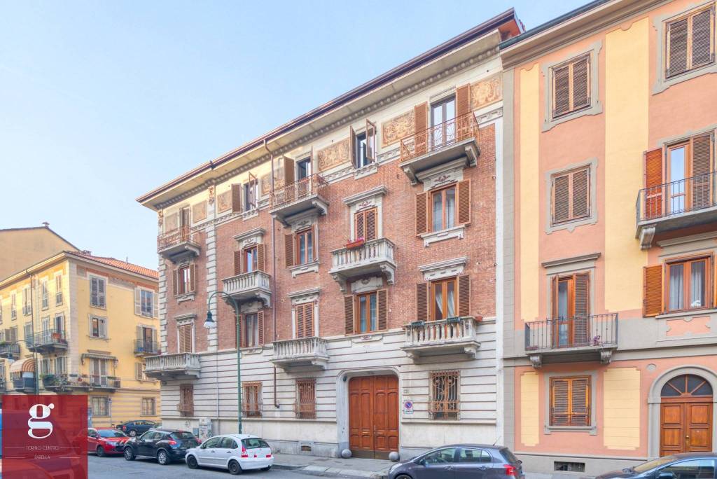Appartamento in vendita a Torino via Cesana, 70