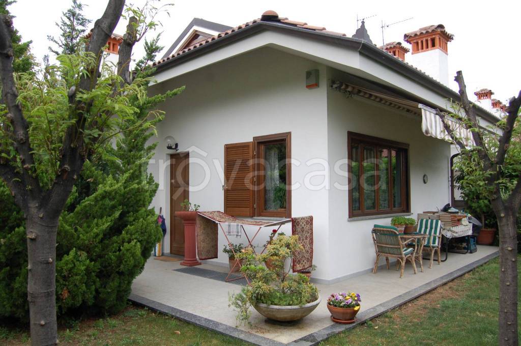 Villa a Schiera in vendita a Salassa strada per Rivarolo, 48A