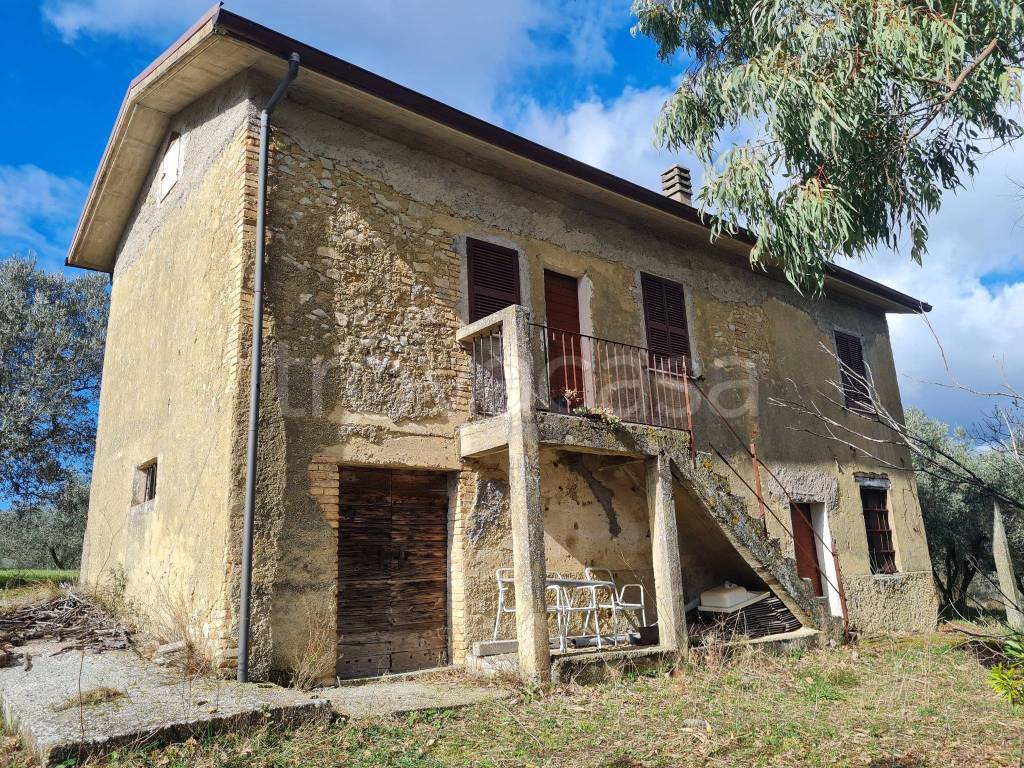 Casale in vendita a Poggio Nativo via Capolli
