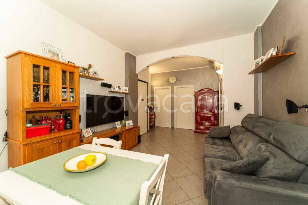 Appartamento in vendita a Moncalieri via Montebianco, 31