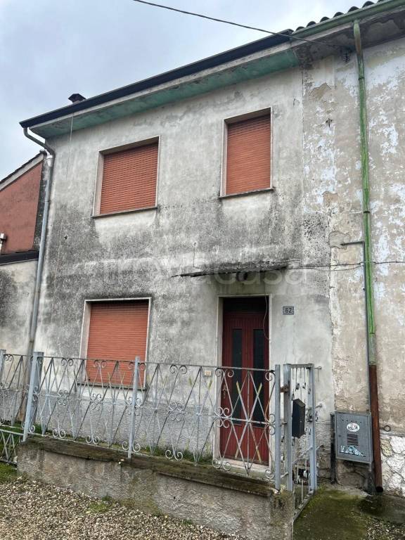 Casa Indipendente in vendita a Goito strada Calliera Sacca