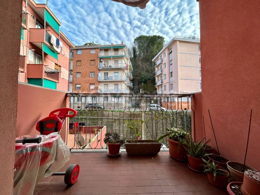 Appartamento in vendita a Genova via Pasquale Berghini, 31