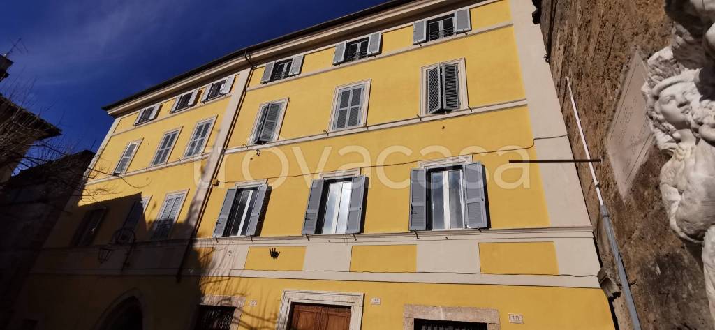 Appartamento in vendita ad Anagni strada Vittorio Emanuele, 267