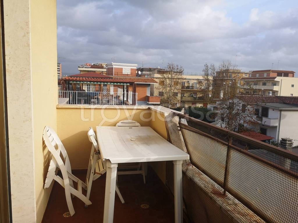 Appartamento in vendita a Ladispoli via Milano