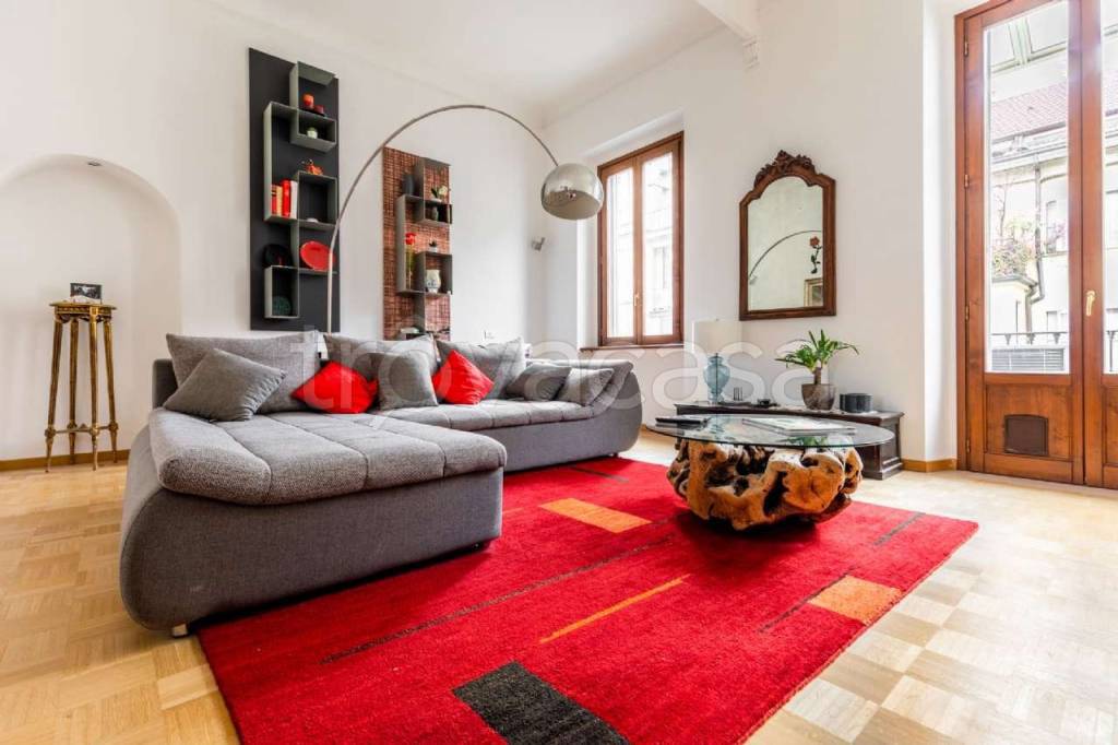 Appartamento in affitto a Milano via Foro Buonaparte 52