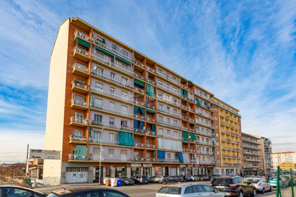 Appartamento in vendita a Moncalieri via Sestriere 47