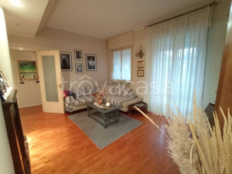 Appartamento in vendita a Novara via Bruno Buozzi, 6