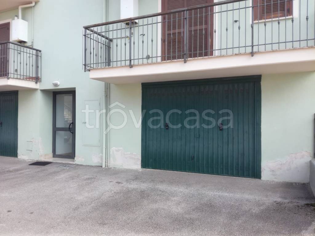Garage in vendita a Fiuggi via Casavetere