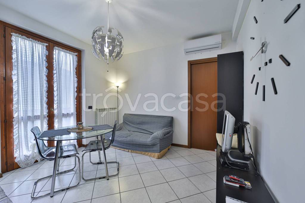 Appartamento in vendita a Boltiere via Antonio Locatelli, 39
