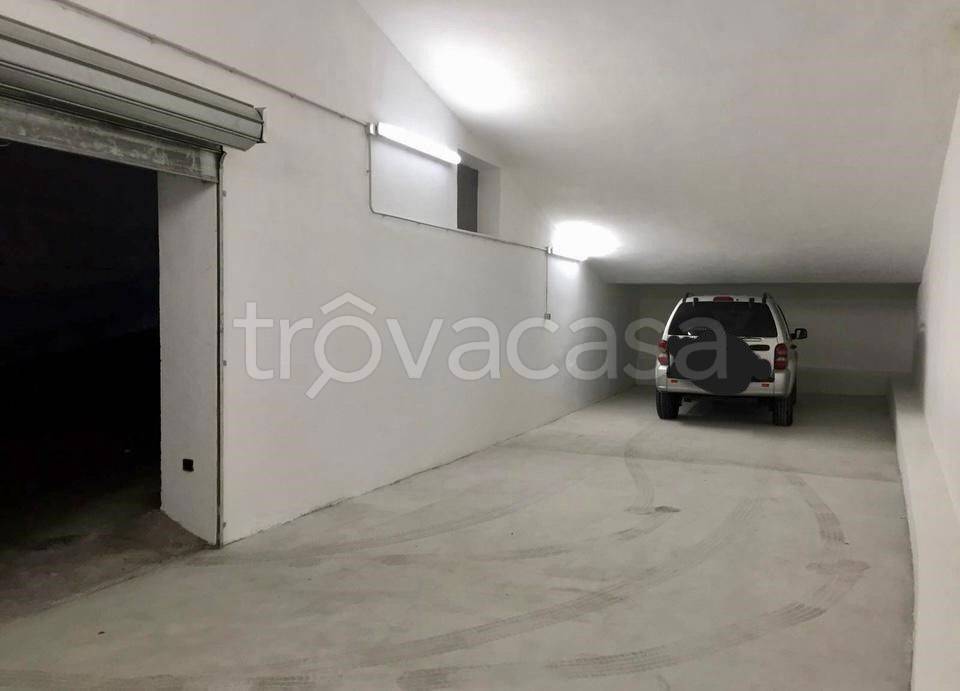 Garage in vendita ad Asti via Ospedale, 10