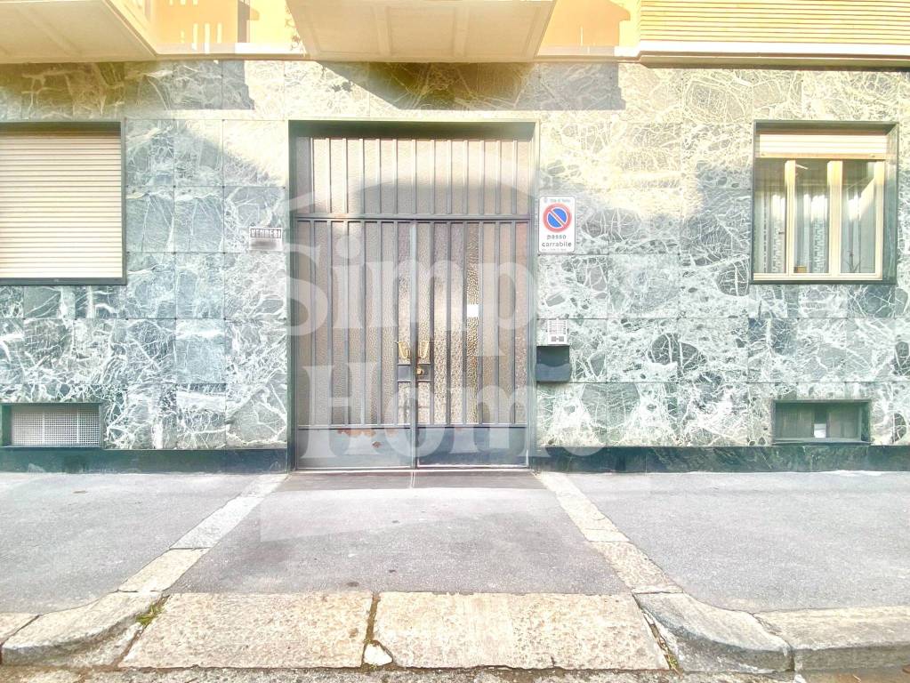 Garage in vendita a Torino via Caluso, 25