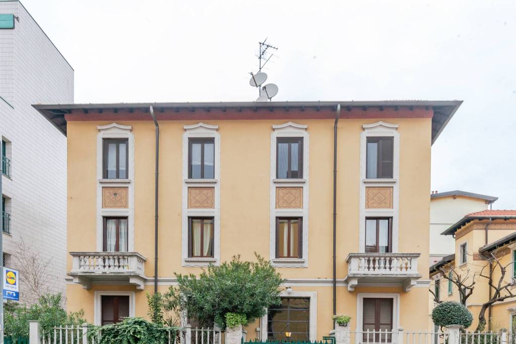 Appartamento in affitto a Milano via Giovanni Battista Casella, 50