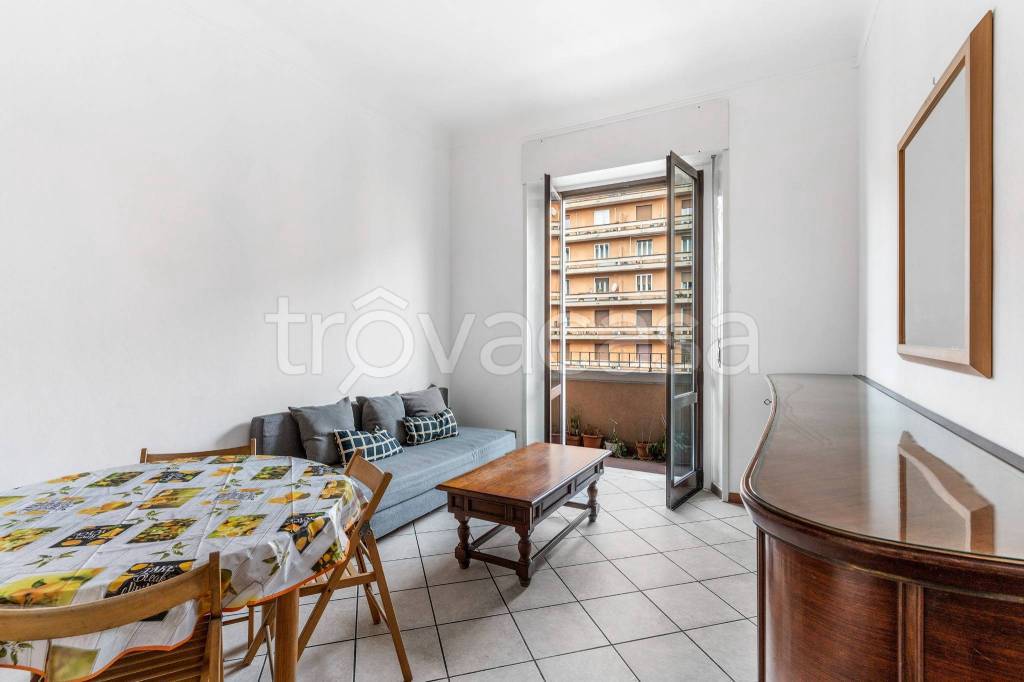 Appartamento in vendita a Milano viale Monte Ceneri, 73
