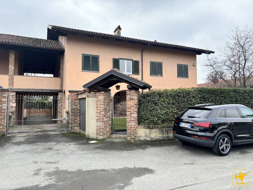Villa in vendita a San Maurizio Canavese via Ceretta Inferiore, 239