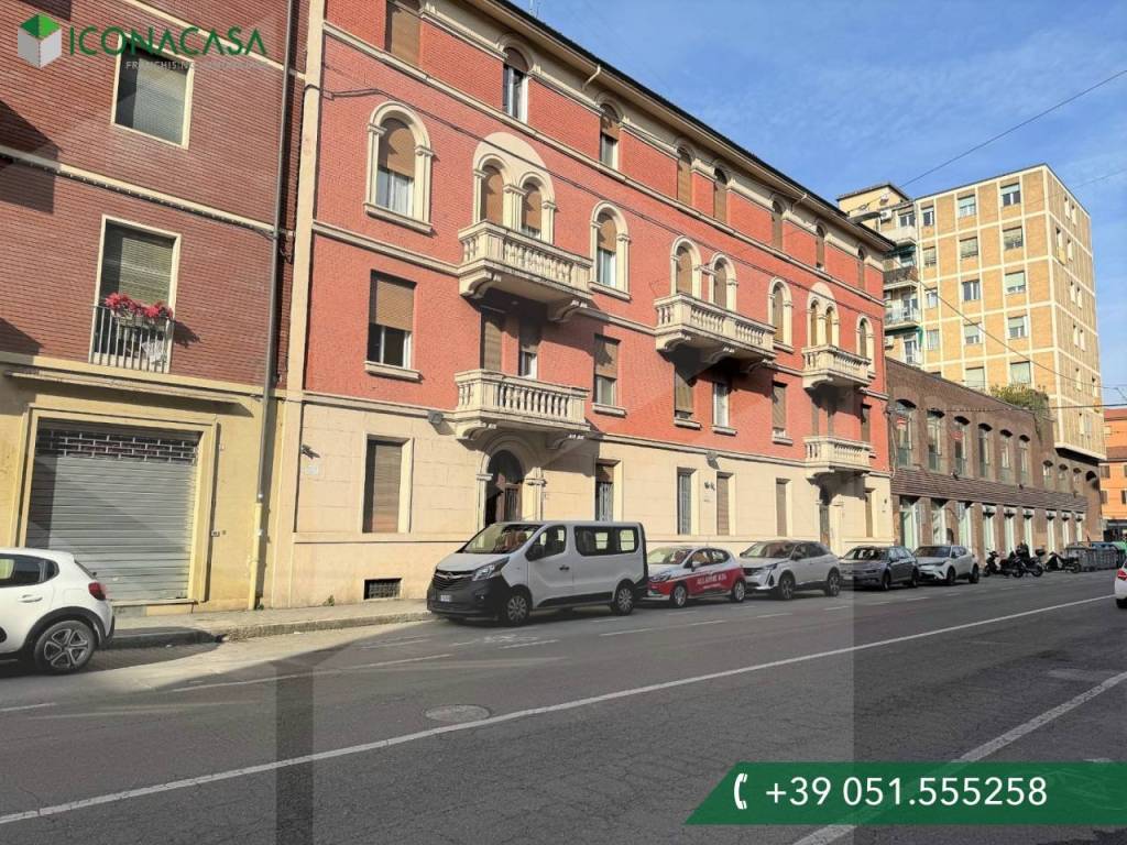 Appartamento in vendita a Bologna via Vittorio Veneto