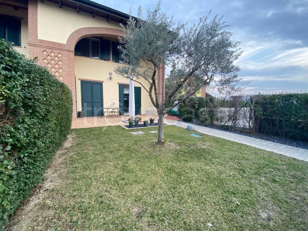 Villa a Schiera in vendita a Formigine via Maranello, 9