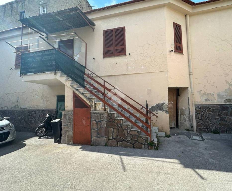 Casa Indipendente in vendita ad Arzano via Giuseppe Zanardelli, 14