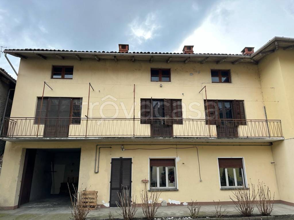 Appartamento in in vendita da privato ad Albiano d'Ivrea via Roma, 14