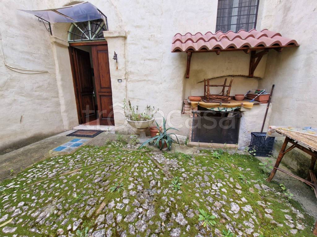 Villa a Schiera in vendita a Lugnano in Teverina via Campo Fiori, 21