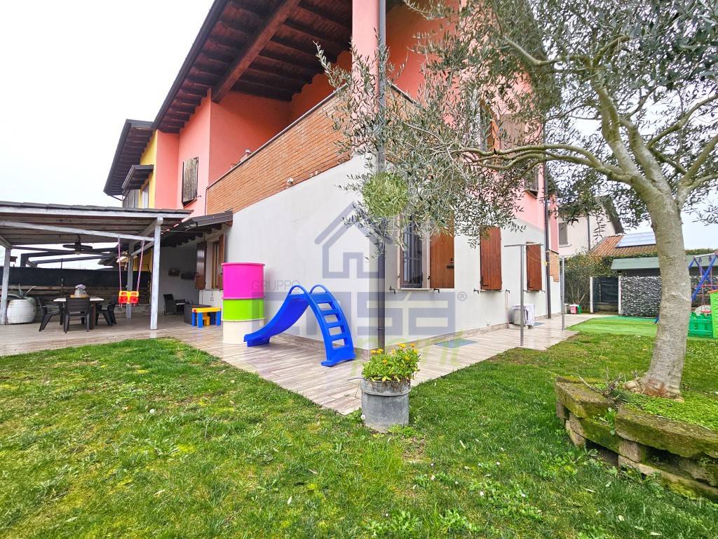Villa a Schiera in vendita a Somaglia via Virginio Lucchini
