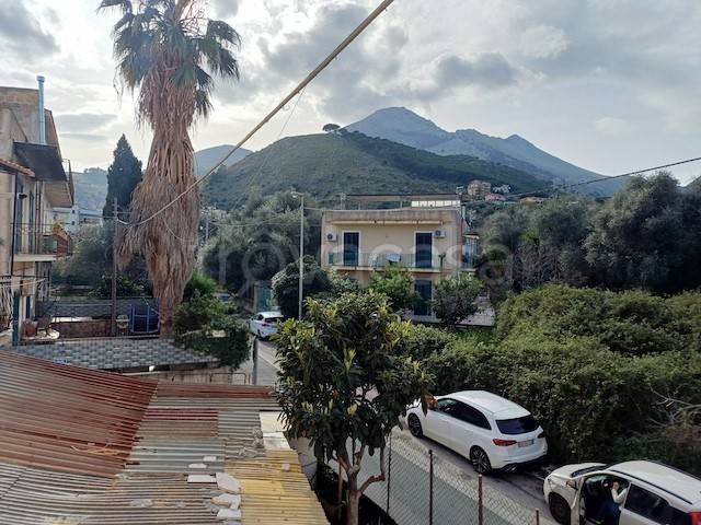 Appartamento in vendita a Palermo via Sant'Isidoro, 47