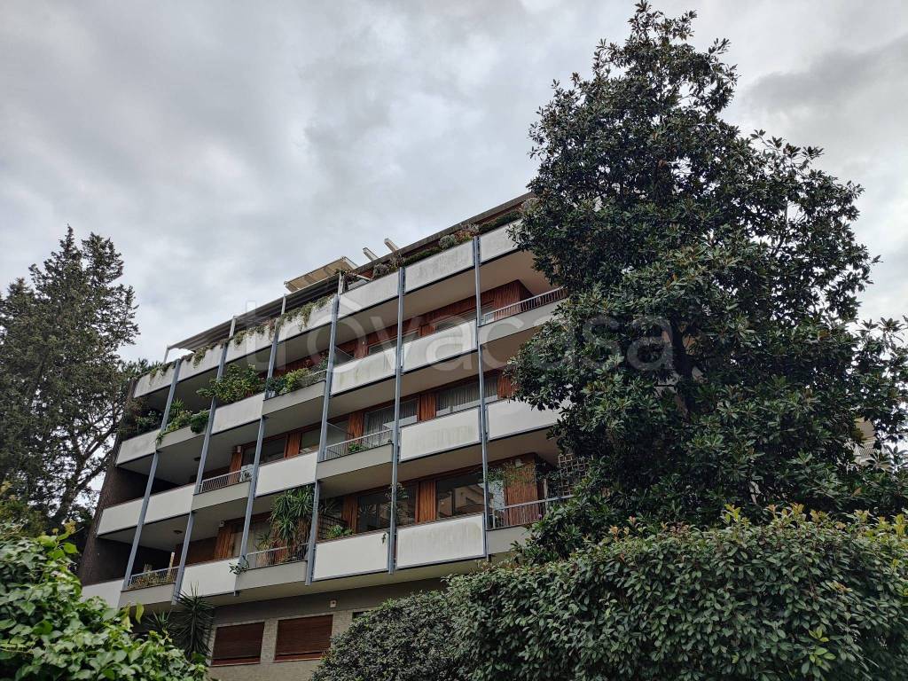 Appartamento in vendita a Roma via Mario Fascetti