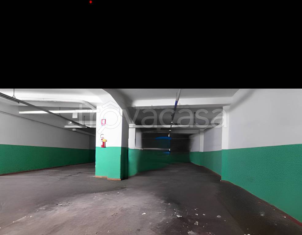 Garage in vendita ad Ancona via De Gasperi